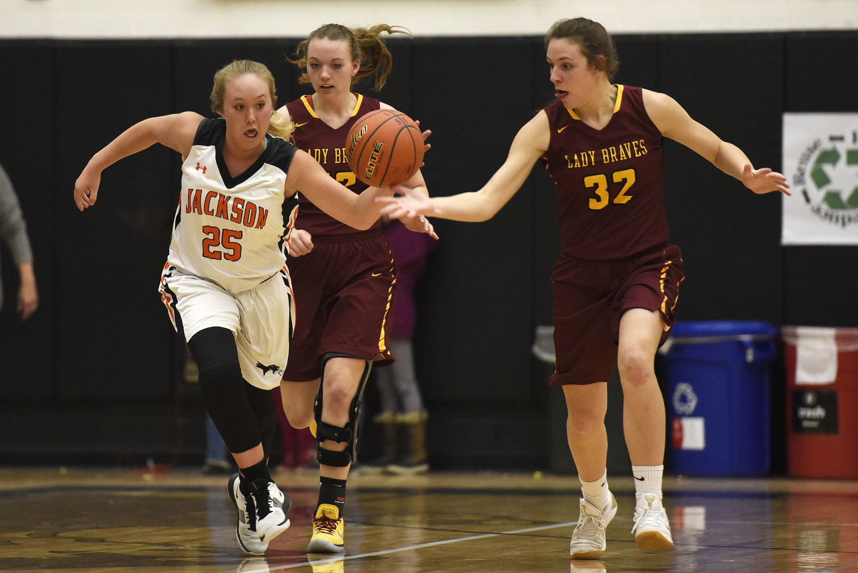 Lady Broncs basketball